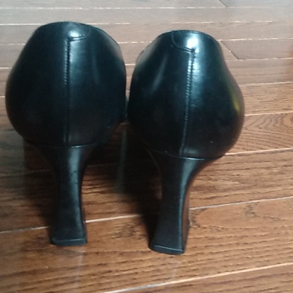Town Shoes square toe black leather pumps size 9 - Picture 4 of 5